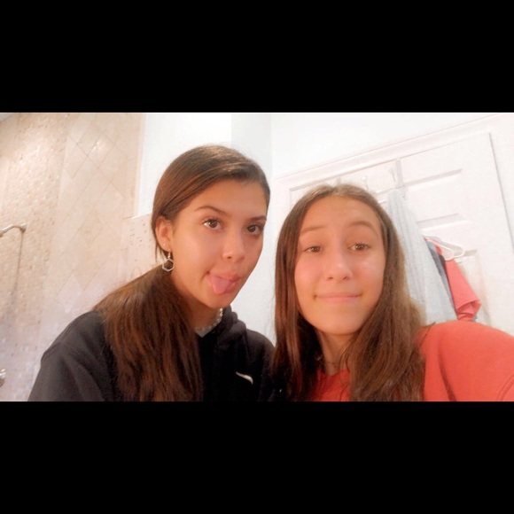 Meet your Posher, Audrey - Picture 1 of 1